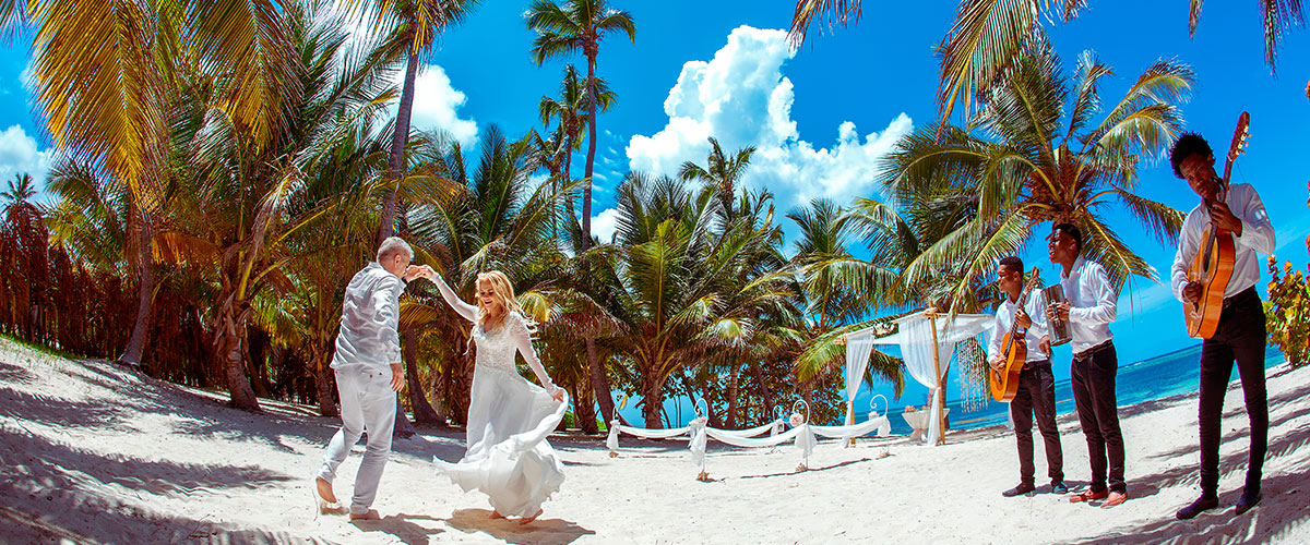 Dominikana, formalności, opinie, dokumenty, taniec na plaży, romantyczne.com, Tropical Sun