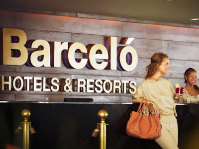 Dominikana - hotel Barceló Bávaro Beach, lobby, tropical sun