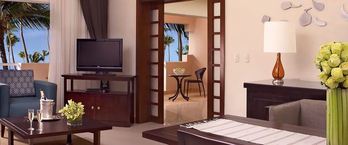 Dominikana - hotel Dreams Palm Beach Punta Cana, pokój Preferred Club Honeymoon Suite with Jacuzzi Ocean View