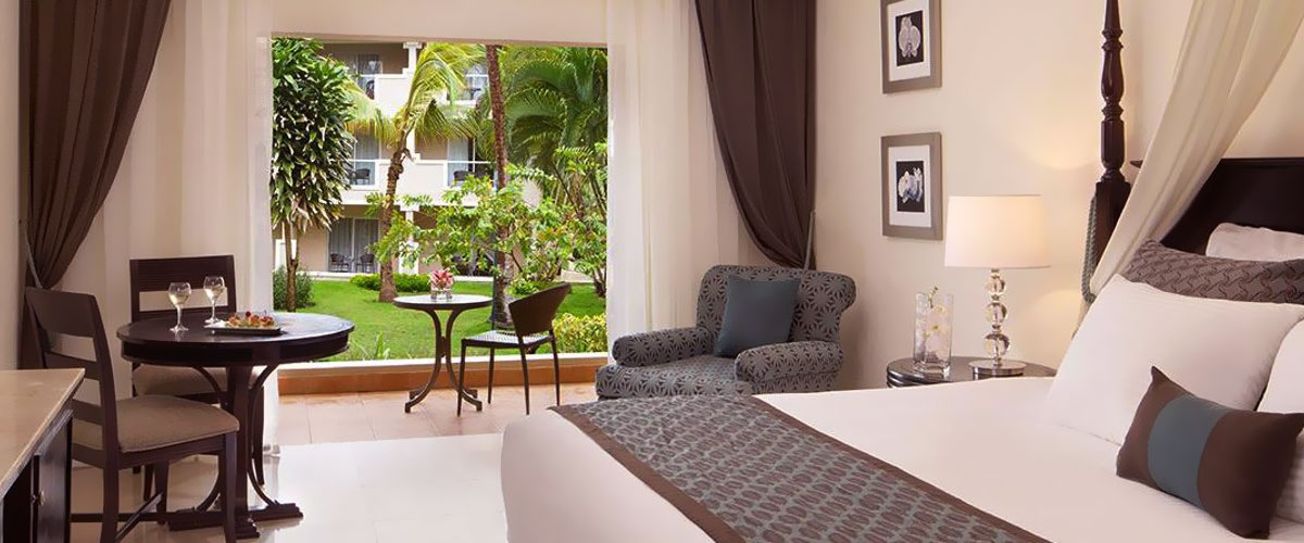 Dominikana - hotel Dreams Palm Beach Punta Cana, pokój Preferred Club Deluxe with Jacuzzi Tropical View