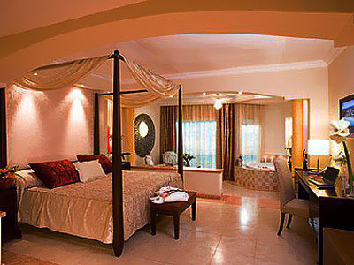 Dominikana - hotel Majestic Colonial Punta Cana, pokój Colonial Club Junior Suite Ocean View z Jacuzzi, tropical sun