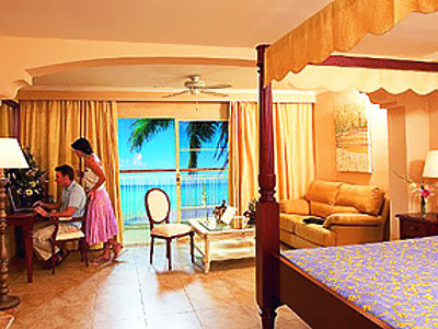 Dominikana - hotel Majestic Colonial Punta Cana, pokój Junior Suite Ocean View z Jacuzzi, tropical sun