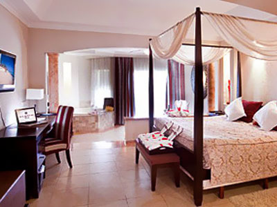 Dominikana - hotel Majestic Elegance Punta Cana, pokój Elegance Club Jr. Suite z Jacuzzi, tropical sun