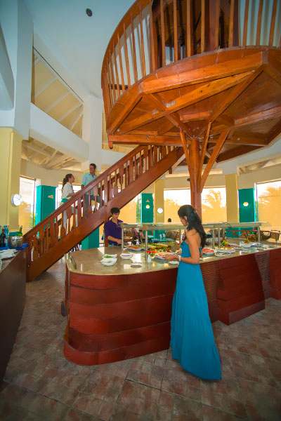 Kuba - hotel Blau Marina Varadero, restauracja w formie bufetu, tropical sun tours