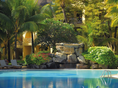 Mauritius - hotel Le Canonnier, basen, tropikalna roślinność, tropical sun