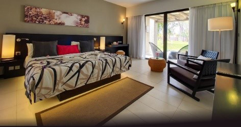 Mauritius - hotel Crystals Beach Hotel Resort & Spa, pokój Crystals Club, tropical sun