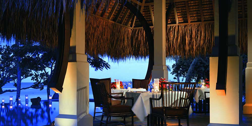 Mauritius - hotel The Oberoi, The Restaurant, tropical sun