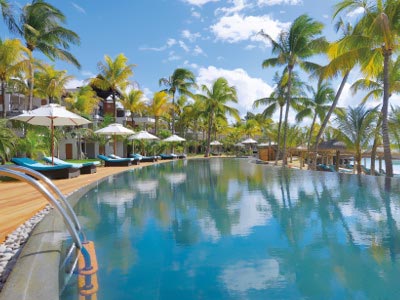 Mauritius - hotel Royal Palm, basen, tropical sun