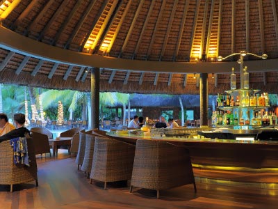 Mauritius - hotel Shandrani Resort & Spa, bar, tropical sun