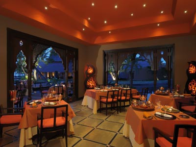 Mauritius - hotel Trou Aux Biches Resort & Spa, restauracja, tropical sun