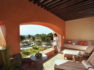 Meksyk - hotel Barcelo Maya Palace Deluxe, pokój Presidential Suite Ocean Front Club Premium, teras, tropical sun