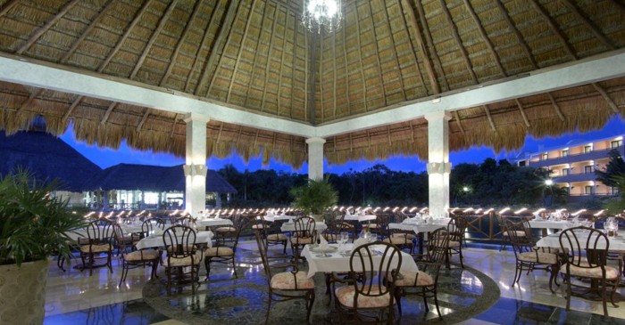 Meksyk - hotel Grand Palladium White Sand Resort & Spa, restauracja Portofino, tropical sun