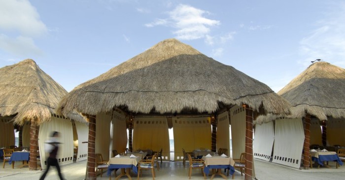 Meksyk - hotel Grand Palladium White Sand Resort & Spa, restauracja Punta Emilia, tropical sun