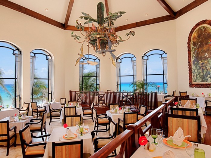 Meksyk - hotel Occidental Royal Hideaway Playacar, restauracja, tropical sun