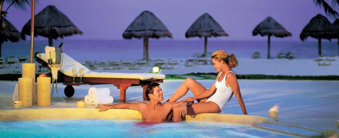 Meksyk - hotel Secrets Capri Riviera Cancun, basen, wakacje meksyk, tropical sun