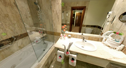 Dominikana - hotel Grand Bahia Principe Bavaro, pokój, łazienka, tropical sun