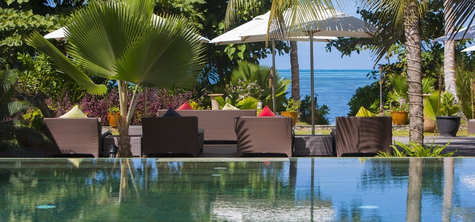 Seszele - Dhevatara Beach Hotel, basen, tropical sun