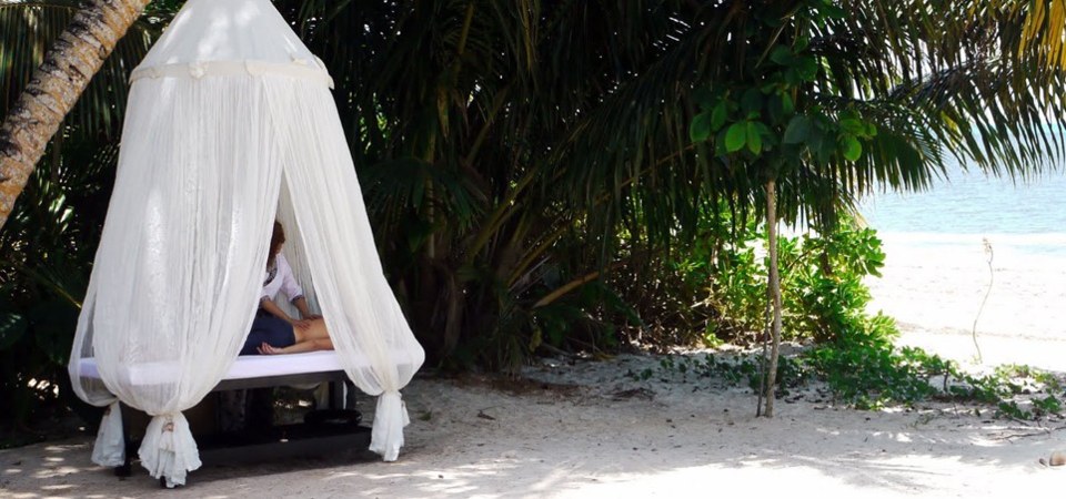 Seszele - Dhevatara Beach Hotel, spa, masaż, tropical sun