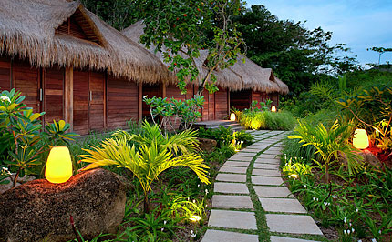 Seszele - hotel Kempinski Seychelles Resort, Kempinski The Spa, bujne ogrody tropikalne, tropical sun