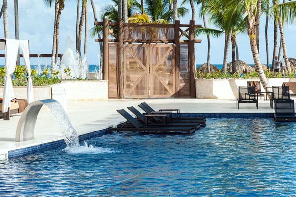 Dominikana - hotel Royalton Punta Cana Resort & Casino, basen, tropical sun