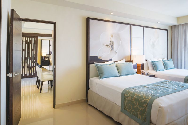 Dominikana - hotel Royalton Punta Cana Resort & Casino, pokój Connecting Luxury, tropical sun