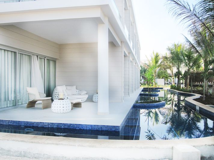 Dominikana - hotel Royalton Punta Cana Resort & Casino, pokój Diamond Club Luxury Presidential Jacuzzi Swim Out One Bedroom Suite, tropical sun