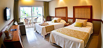 Dominikana - hotel VIK Hotel Arena Blanca, pokój Deluxe Family Suite, tropical sun