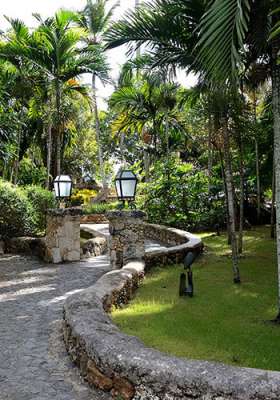 Kierunki - Dominikana, geografia, informacje, Altos de Chavon, Tropical Sun