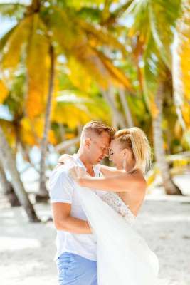 Dominikana - ślub na Saona - Ula i Marcin. Ślub na plaży w plenerze. Organizacja ślubu na Karaibach