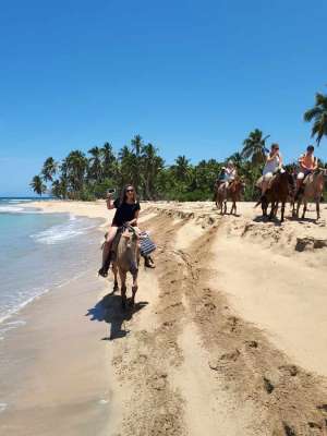 Dominikana - wycieczki fakultatywne zdjęcia. Huśtawki na Górze Czarownic + Magiczna Plaża Limon (Redonda, Laguna, Playa Limon) 01.05.2018 z polskim przewod Dominikana - Huśtawki + Plaża Limon - 01.05.2018