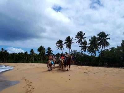 Dominikana - wycieczki fakultatywne zdjęcia. Huśtawki na Górze Czarownic + Magiczna Plaża Limon (Redonda, Laguna, Playa Limon) 19.02.2018 z polskim przewodnikiem na Dominikanie. Konkurencyjne ceny i programy wycieczek, porównując z rico travel Dominikana - Huśtawki na Górze Czarownic + Magiczna Plaża Limon - zdjęcia z wycieczki 19.02.2018