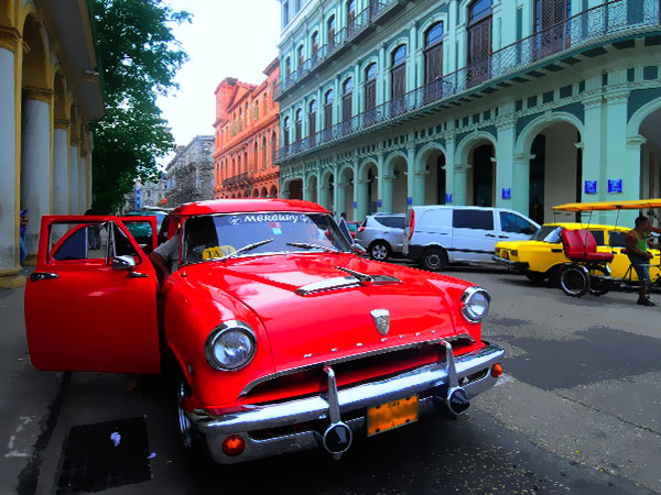 Kolorowa Hawana – miasto o dwóch obliczach, Havana, samochody, Tropical Sun Tours