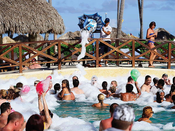 Zabawa w basenie, wakacyjne show, grupy zorganizowane, wyjazdy pracownicze, incentive, Tropical Sun